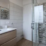 Vat 52 Sub 15 Apartament *