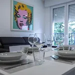Apartament Vat 52 Sub 15 *