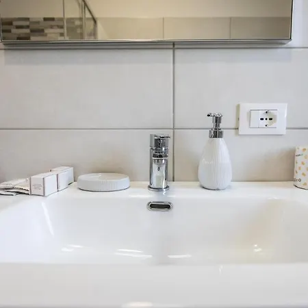 Apartment Italianway - Vat 52 *