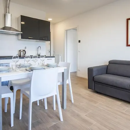 Italianway - Vat 52 * Udine