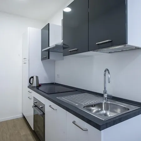 Italianway - Vat 52 Daire