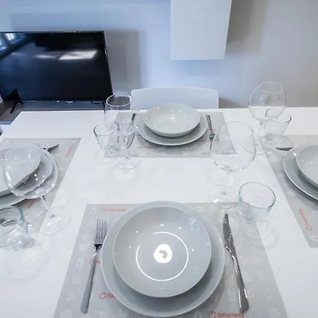 Italianway - Vat 52 Daire